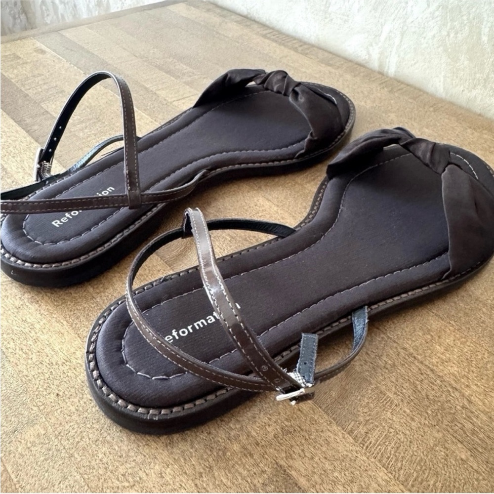 Reformation Cassidy Knotted Bow Sandal - Picture 3 of 14